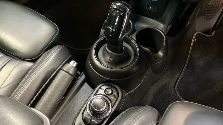 MINI Hatchback 1.5 Cooper Exclusive 5dr Auto Petrol Hatchback